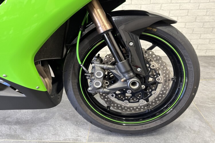 KAWASAKI NINJA ZX-10R