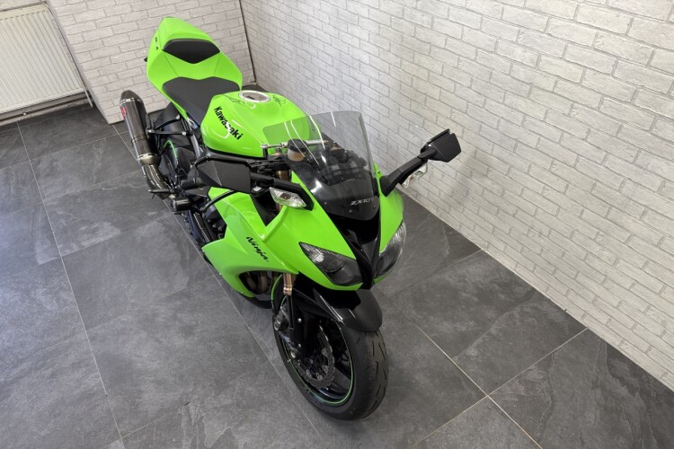 KAWASAKI NINJA ZX-10R