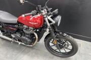 TRIUMPH STREET TWIN