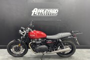 TRIUMPH STREET TWIN