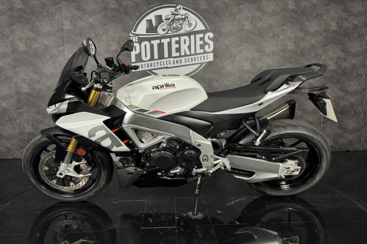 APRILIA TUONO 1100 V4