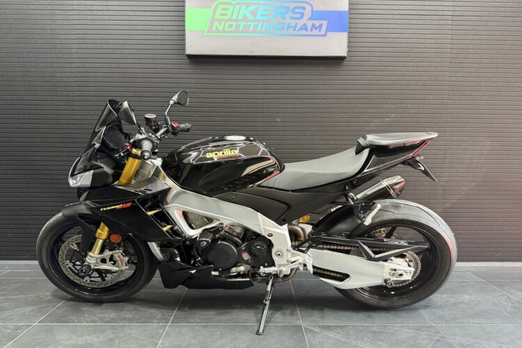 APRILIA TUONO 1100 V4