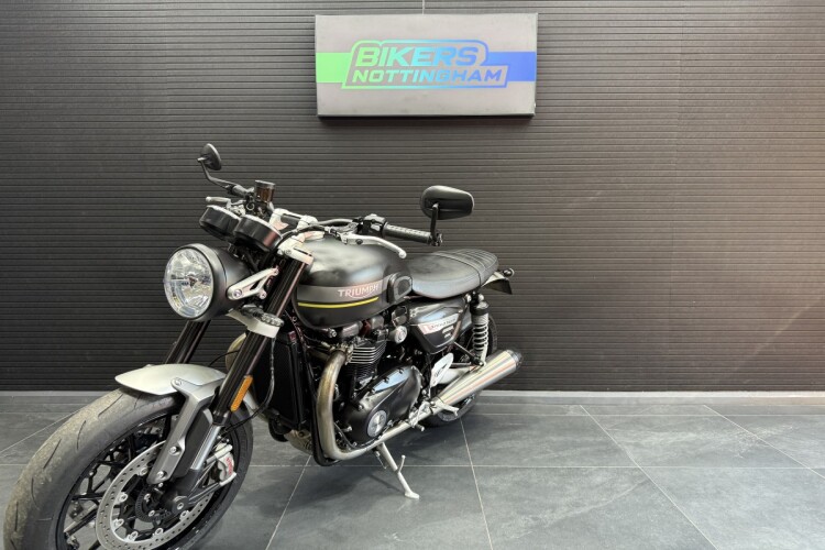 TRIUMPH SPEED TWIN 1200