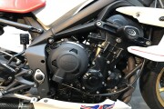 TRIUMPH STREET TRIPLE 675
