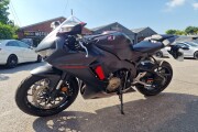 HONDA CBR1000RR FIREBLADE