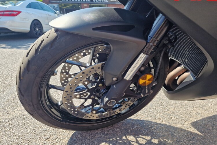 HONDA CBR1000RR FIREBLADE