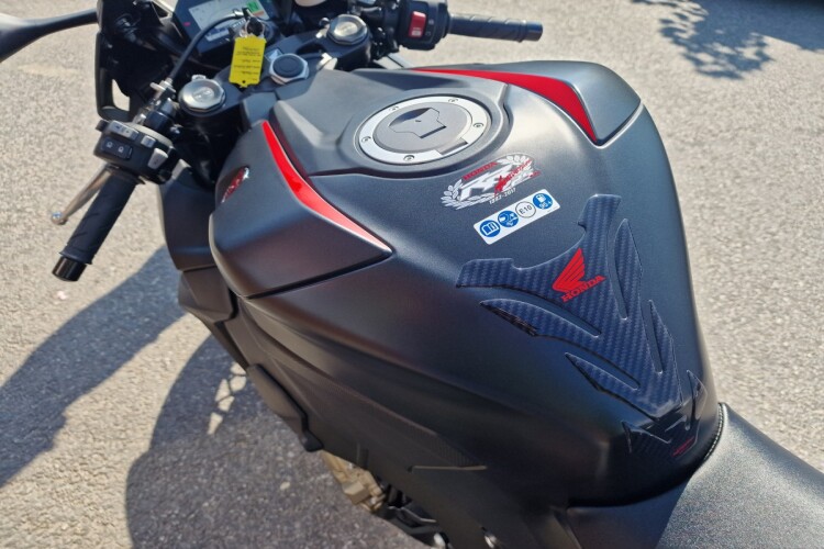 HONDA CBR1000RR FIREBLADE