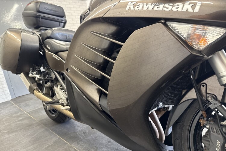 KAWASAKI 1400 GTR for sale
