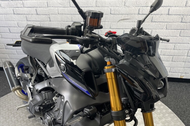 YAMAHA MT-09 SP
