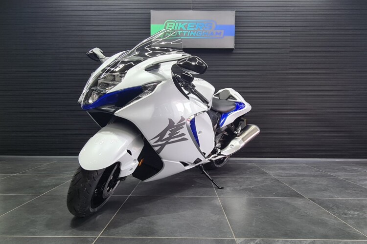 SUZUKI GSX1300R HAYABUSA