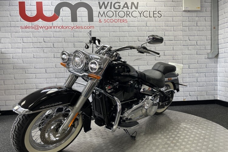 HARLEY-DAVIDSON SOFTAIL