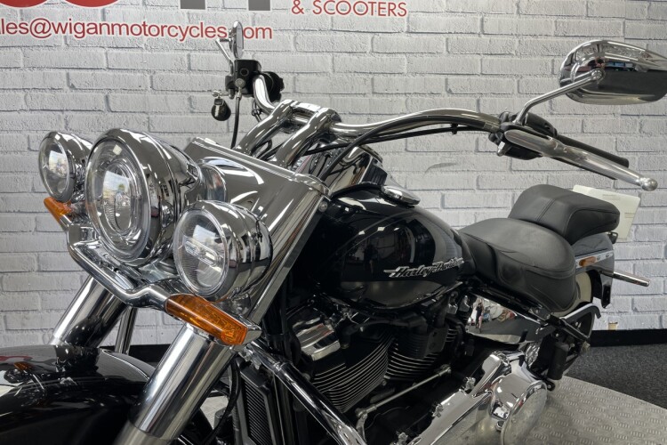 HARLEY-DAVIDSON SOFTAIL