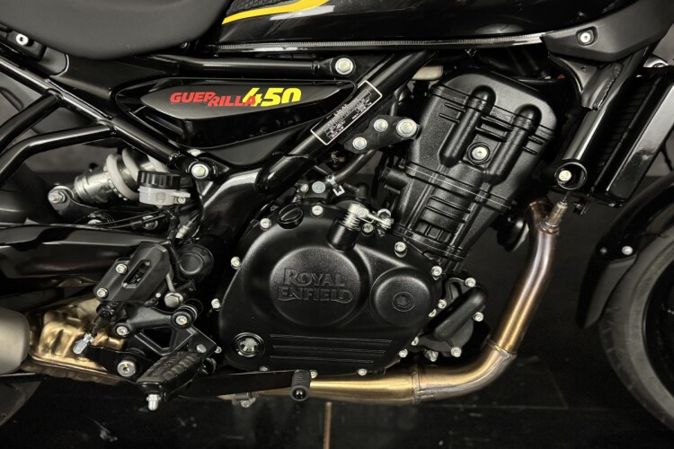 ROYAL ENFIELD GUERRILLA 450