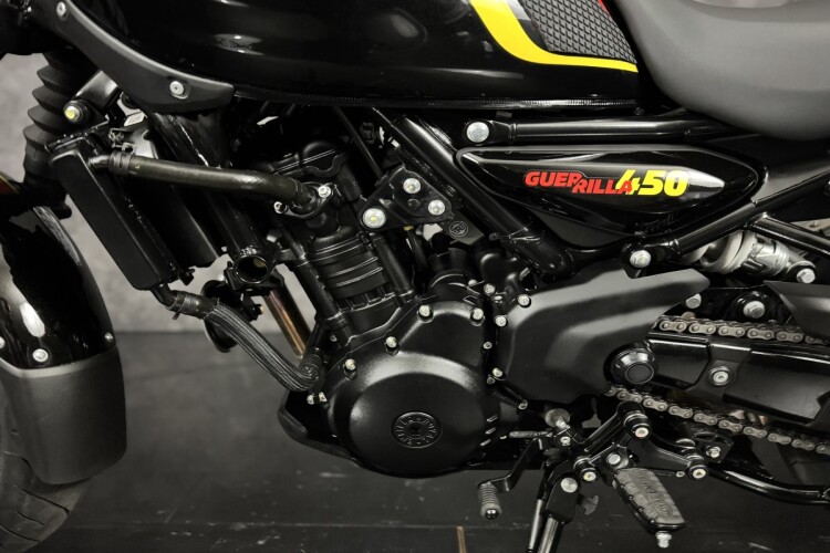 ROYAL ENFIELD GUERRILLA 450