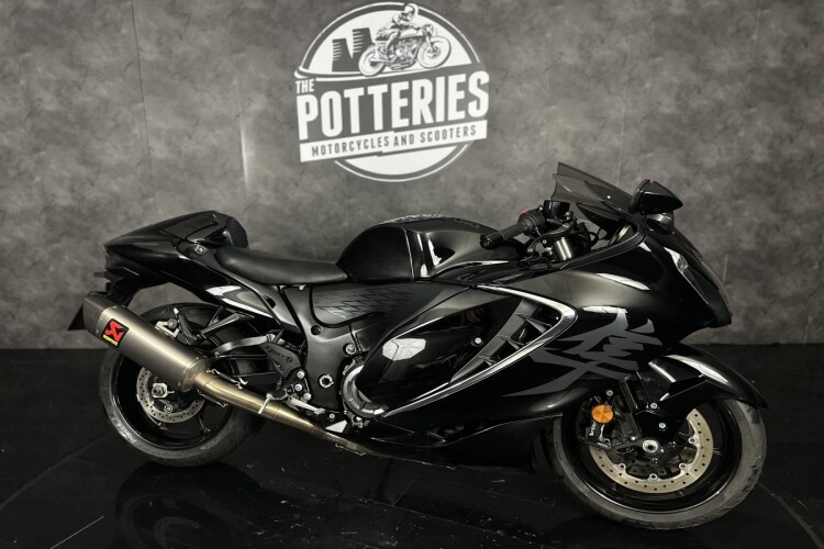 SUZUKI GSX1300R HAYABUSA