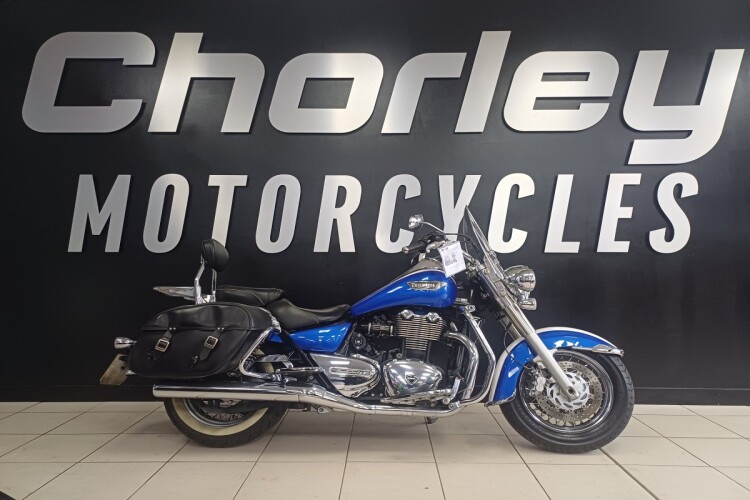 TRIUMPH THUNDERBIRD 1700