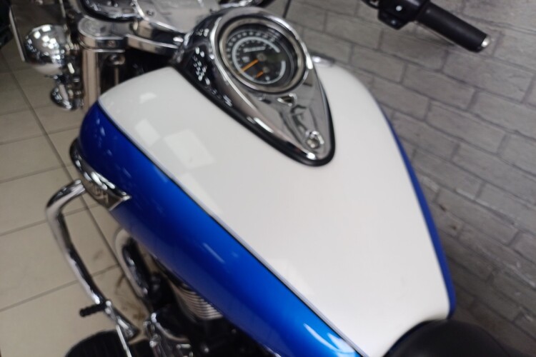 TRIUMPH THUNDERBIRD 1700