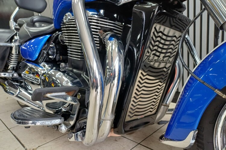 TRIUMPH THUNDERBIRD 1700