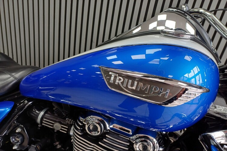 TRIUMPH THUNDERBIRD 1700