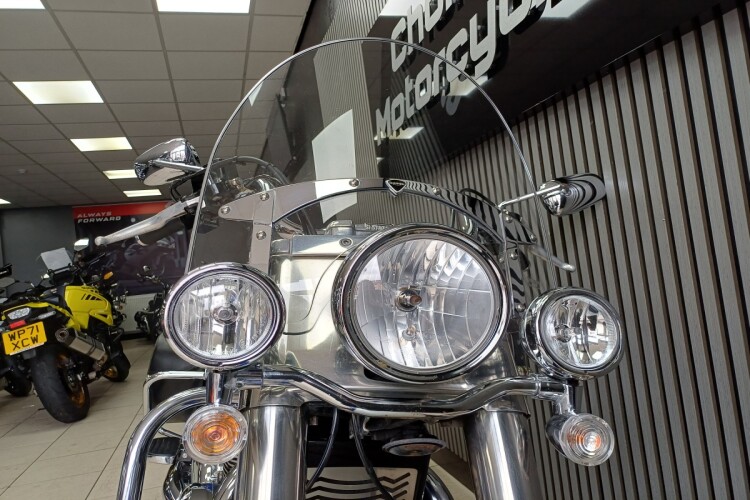 TRIUMPH THUNDERBIRD 1700