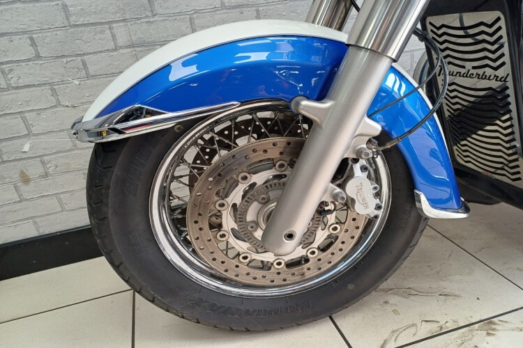 TRIUMPH THUNDERBIRD 1700