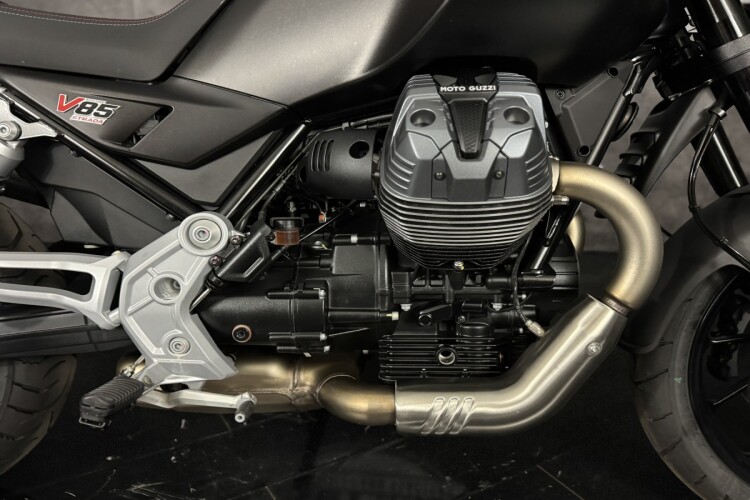 MOTO GUZZI V85