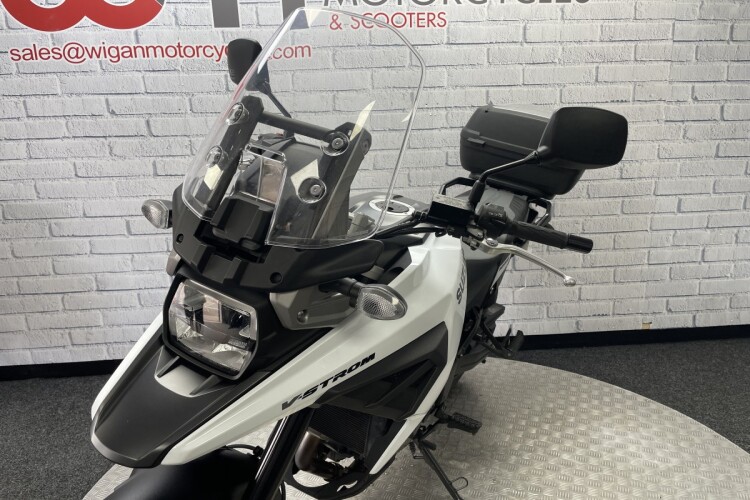 SUZUKI V-STROM 1050
