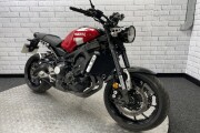 YAMAHA XSR900
