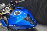 SUZUKI GSX-S1000