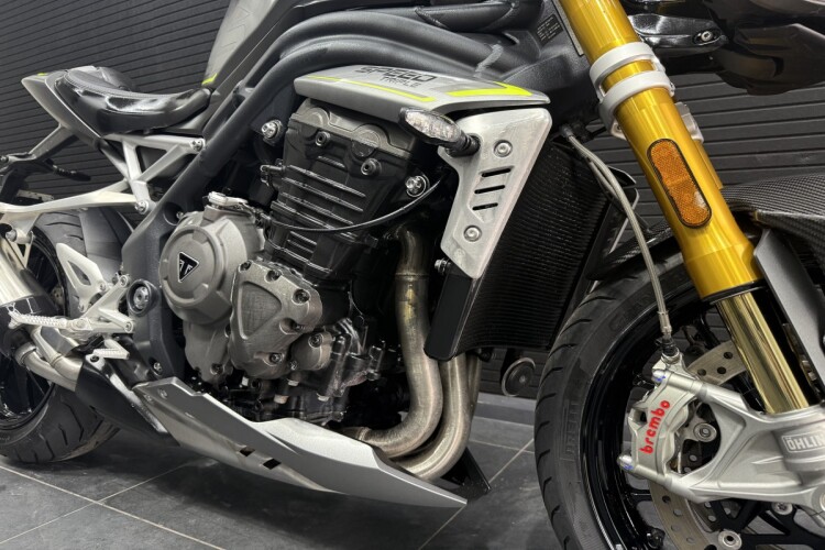 TRIUMPH SPEED TRIPLE 1200 for sale
