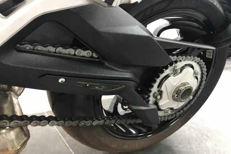 MV AGUSTA STRADALE 800