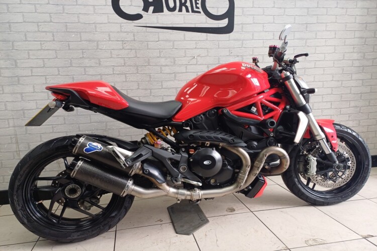 DUCATI MONSTER 1200