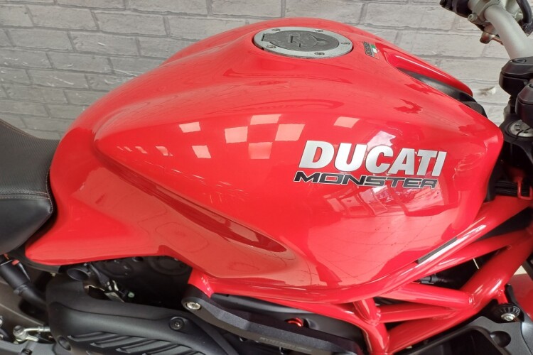 DUCATI MONSTER 1200