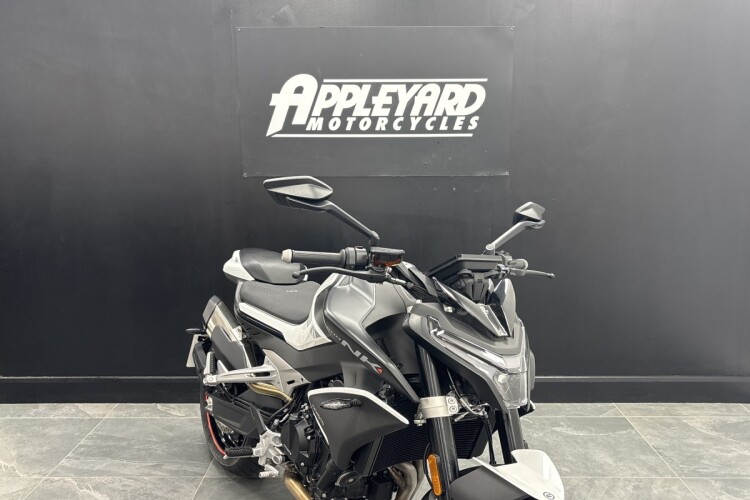 CF MOTO NK 800 ADVANCED