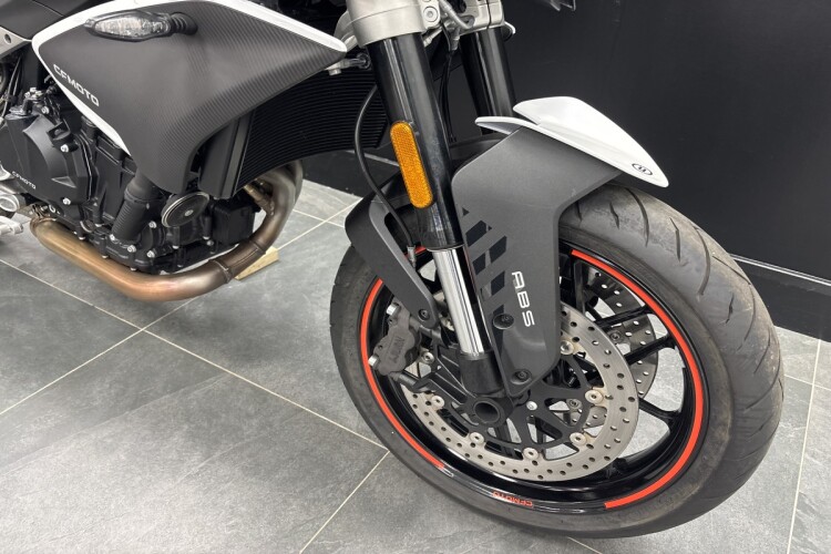 CF MOTO NK 800 ADVANCED