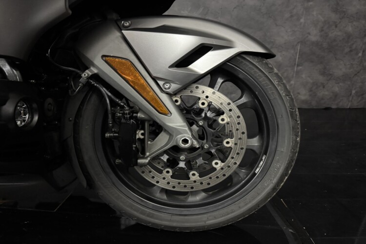 HONDA GL1800 GOLD WING