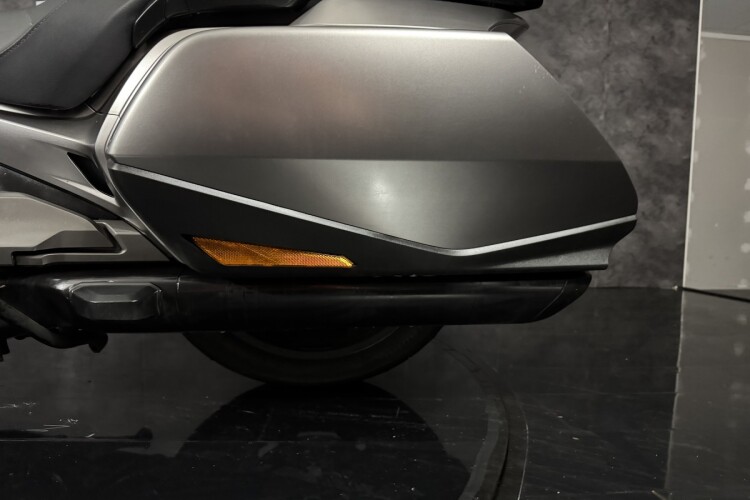 HONDA GL1800 GOLD WING