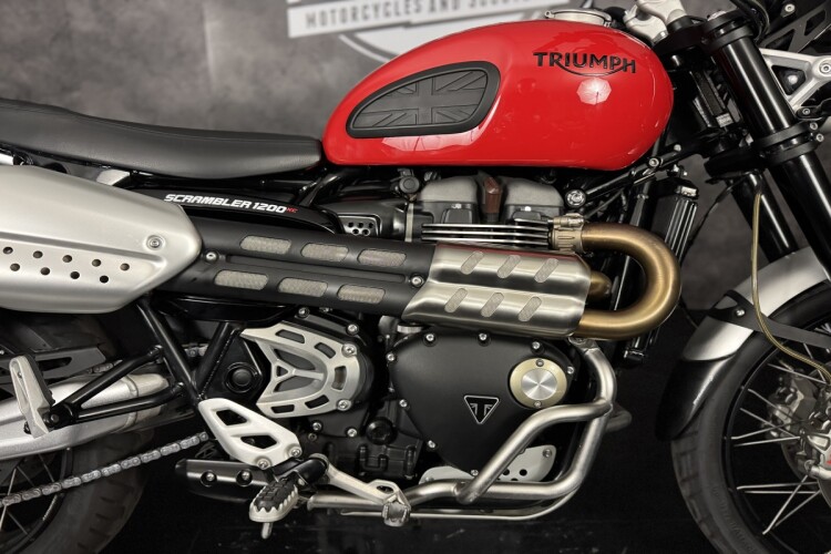 TRIUMPH SCRAMBLER 1200