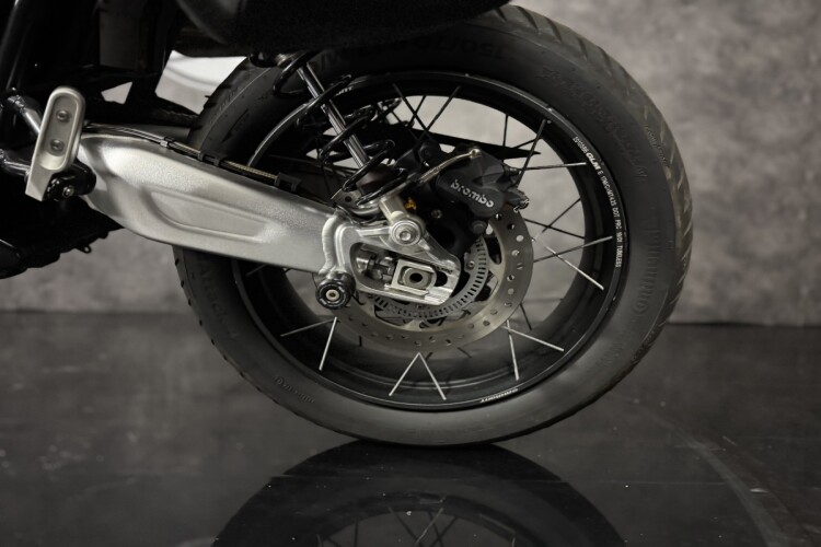 TRIUMPH SCRAMBLER 1200