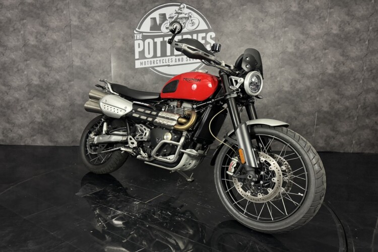 TRIUMPH SCRAMBLER 1200