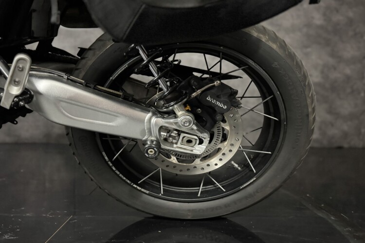 TRIUMPH SCRAMBLER 1200