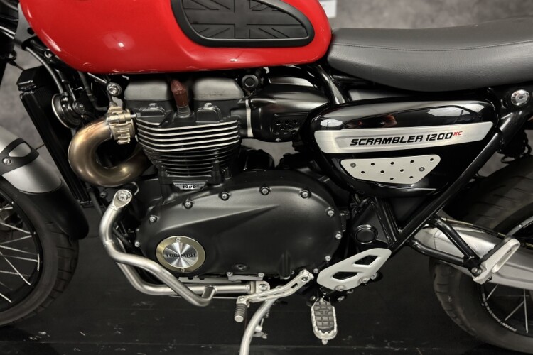 TRIUMPH SCRAMBLER 1200