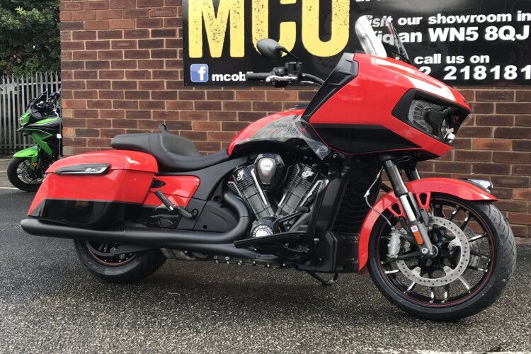 INDIAN CHALLENGER DARK HORSE