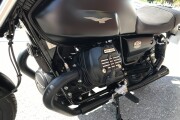 MOTO GUZZI V7