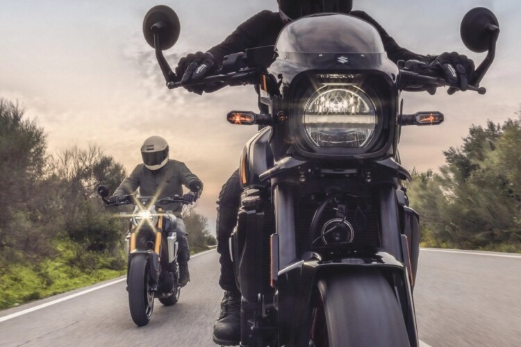 SUZUKI GSX-8S