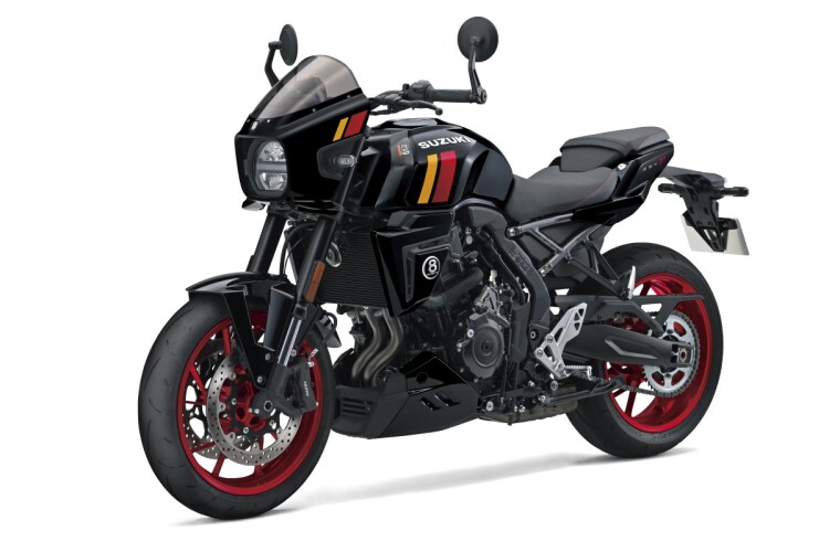 SUZUKI GSX-8S