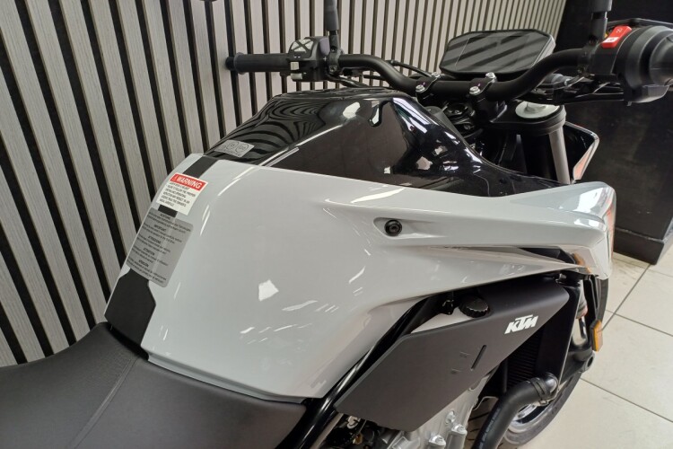 KTM 790 DUKE