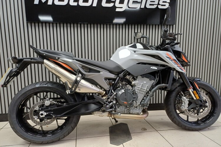 KTM 790 DUKE