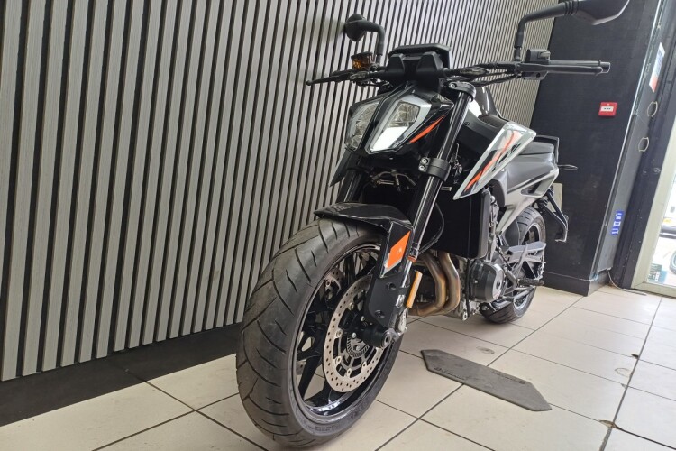 KTM 790 DUKE