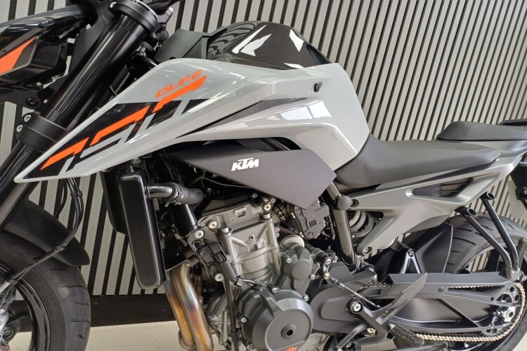 KTM 790 DUKE